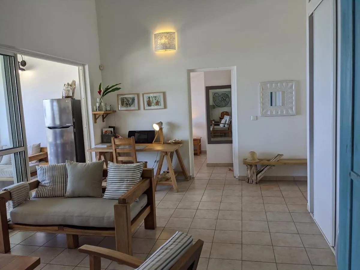 Apartment Appartement Sur La Plage, Avec Vue Panoramique Sur Le Lagon - Yacayou Saint-Francois